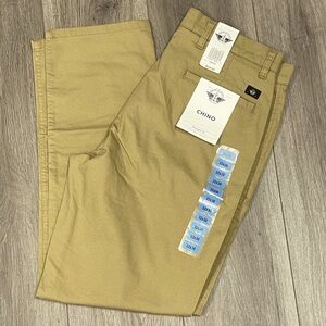 New Dockers® Men's Straight Fit Chino Khaki with Stretch for Comfort, 32x30